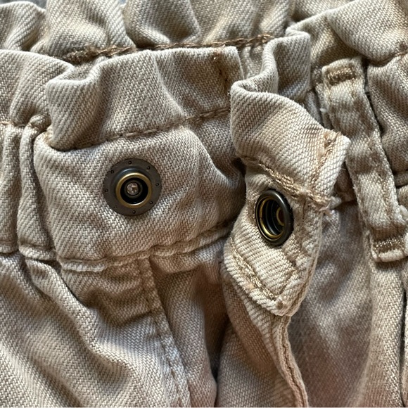 Baby Gap Baby Khaki Bubble Short with Washwell - Picture 3 of 7
